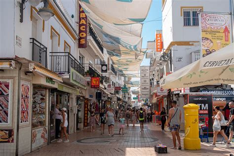 6 Escorts in Torremolinos .